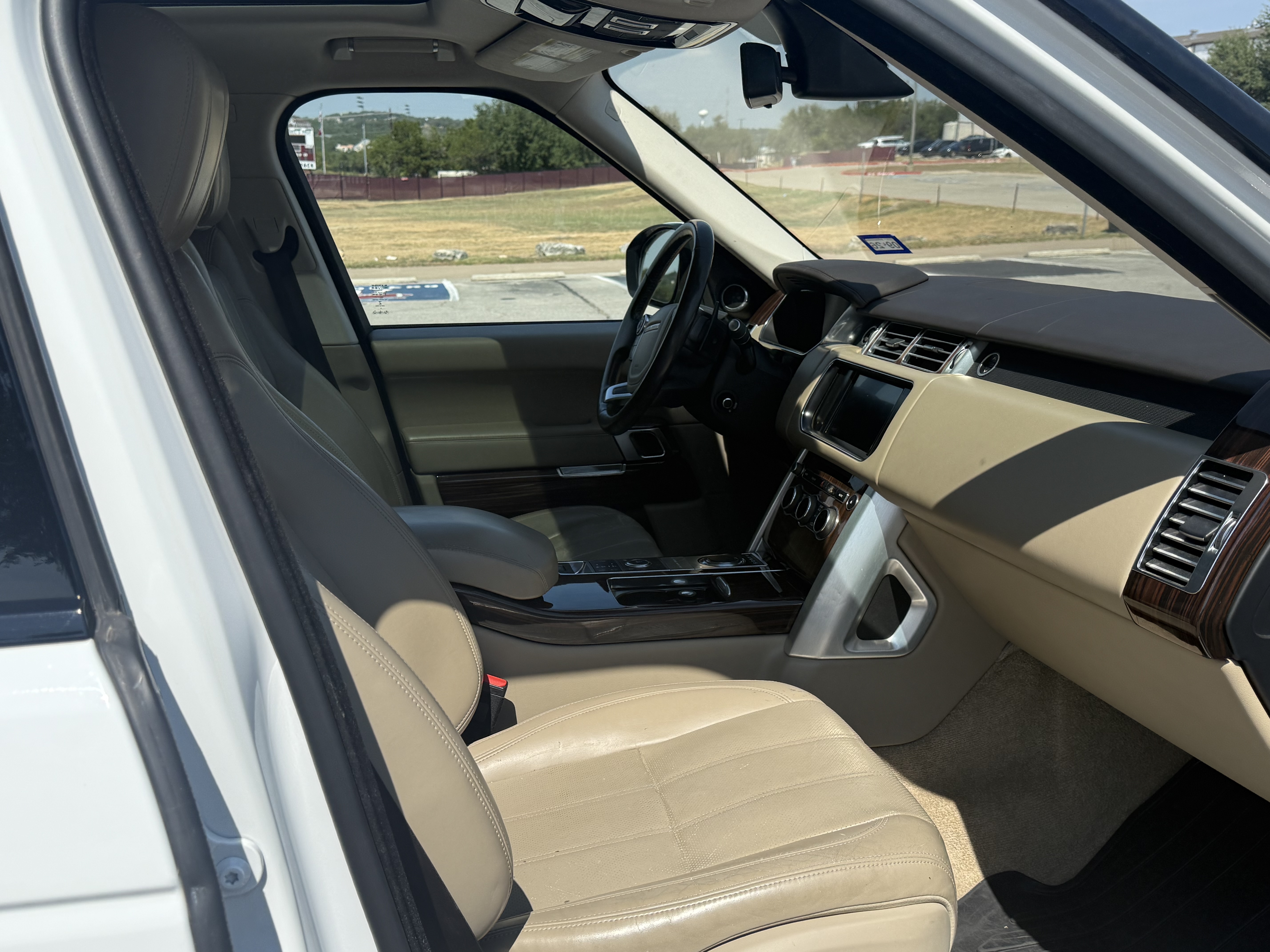 Used 2015 Land Rover Range Rover HSE AWD/4WD image 14