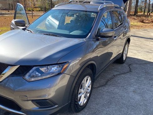 Used 2016 Nissan Rogue SV image 15