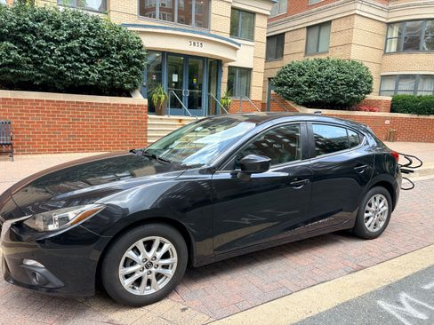 Used 2015 MAZDA MAZDA3 i Grand Touring FWD image 1