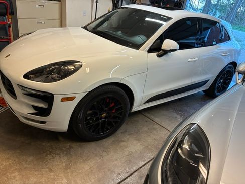 Used 2017 Porsche Macan GTS image 9