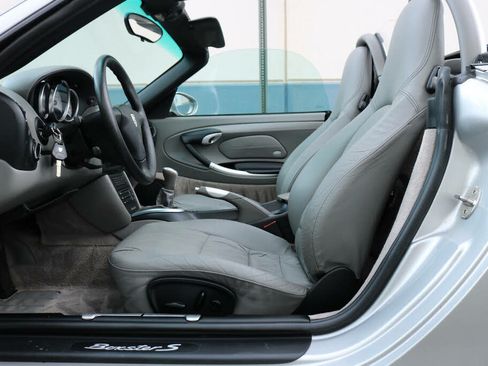 Used 2000 Porsche Boxster S image 11
