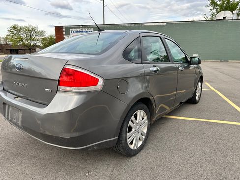 Used 2010 Ford Focus SEL FWD image 6