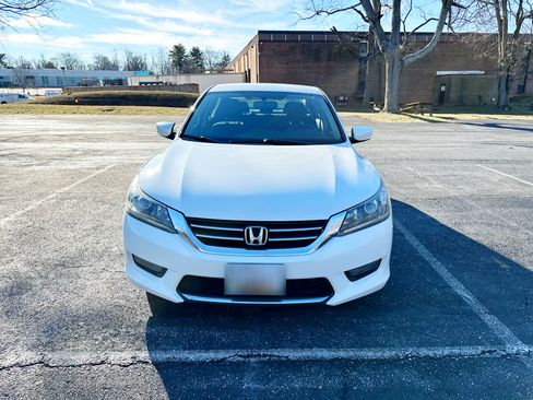 Used 2014 Honda Accord Sport image 2