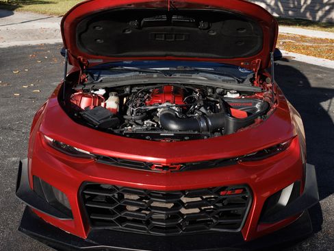 Used 2019 Chevrolet Camaro SS image 16
