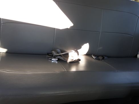 Used 2006 Ford E-150 and Econoline 150 Wagon image 25