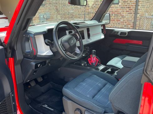 Used 2023 Ford Bronco Heritage Edition image 12