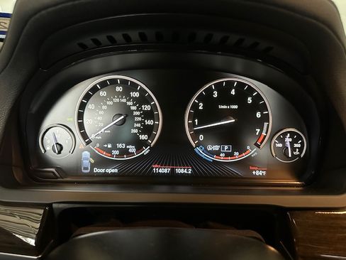 Used 2013 BMW 740Li image 13