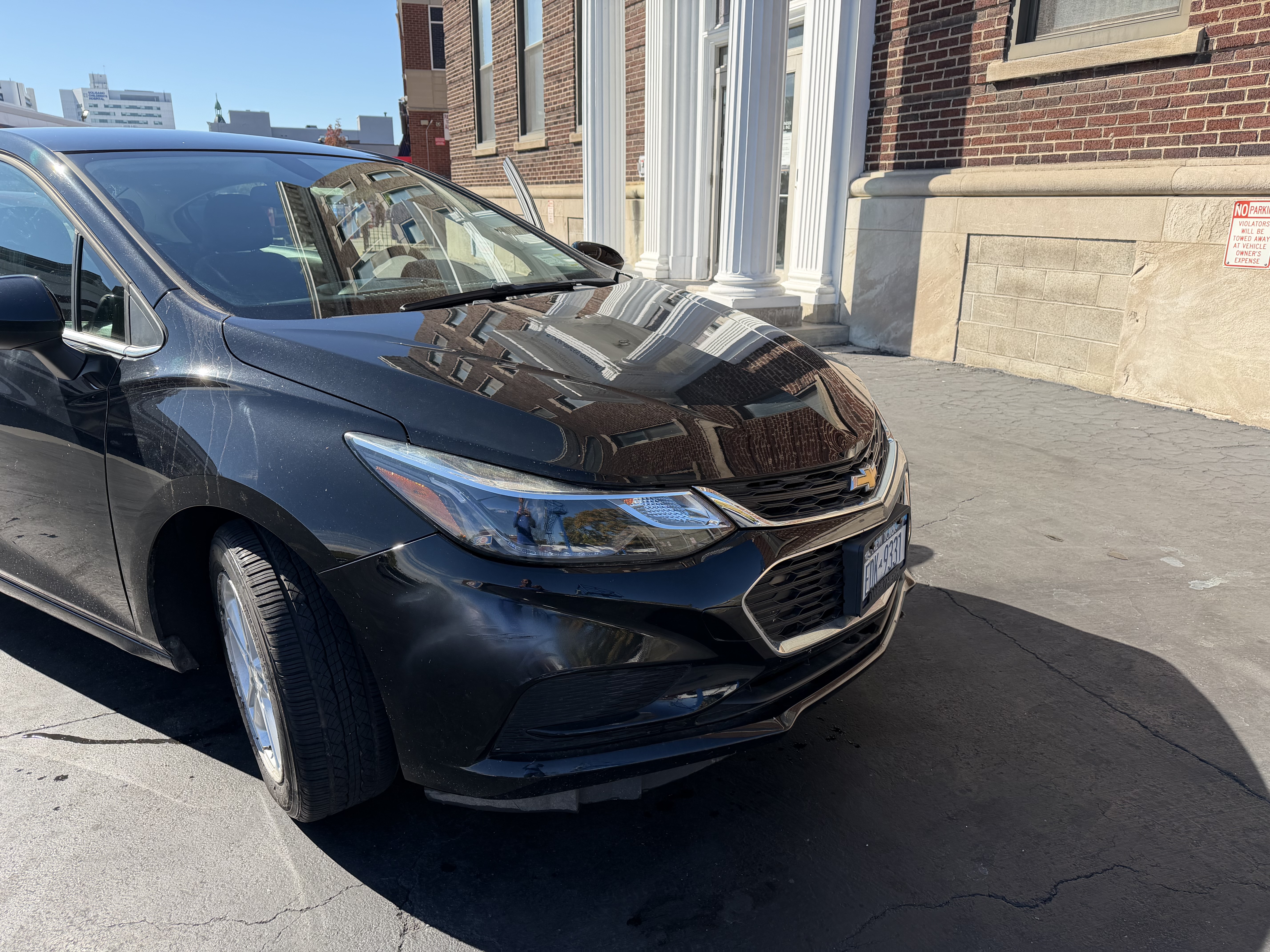 Used 2018 Chevrolet Cruze LT w/ Convenience Package FWD image 6