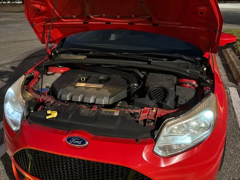 Used 2013 Ford Focus ST image 2