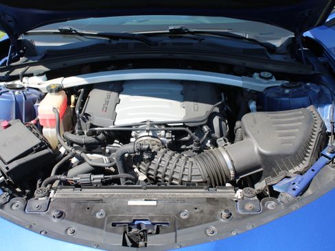 Used 2020 Chevrolet Camaro SS RWD image 16