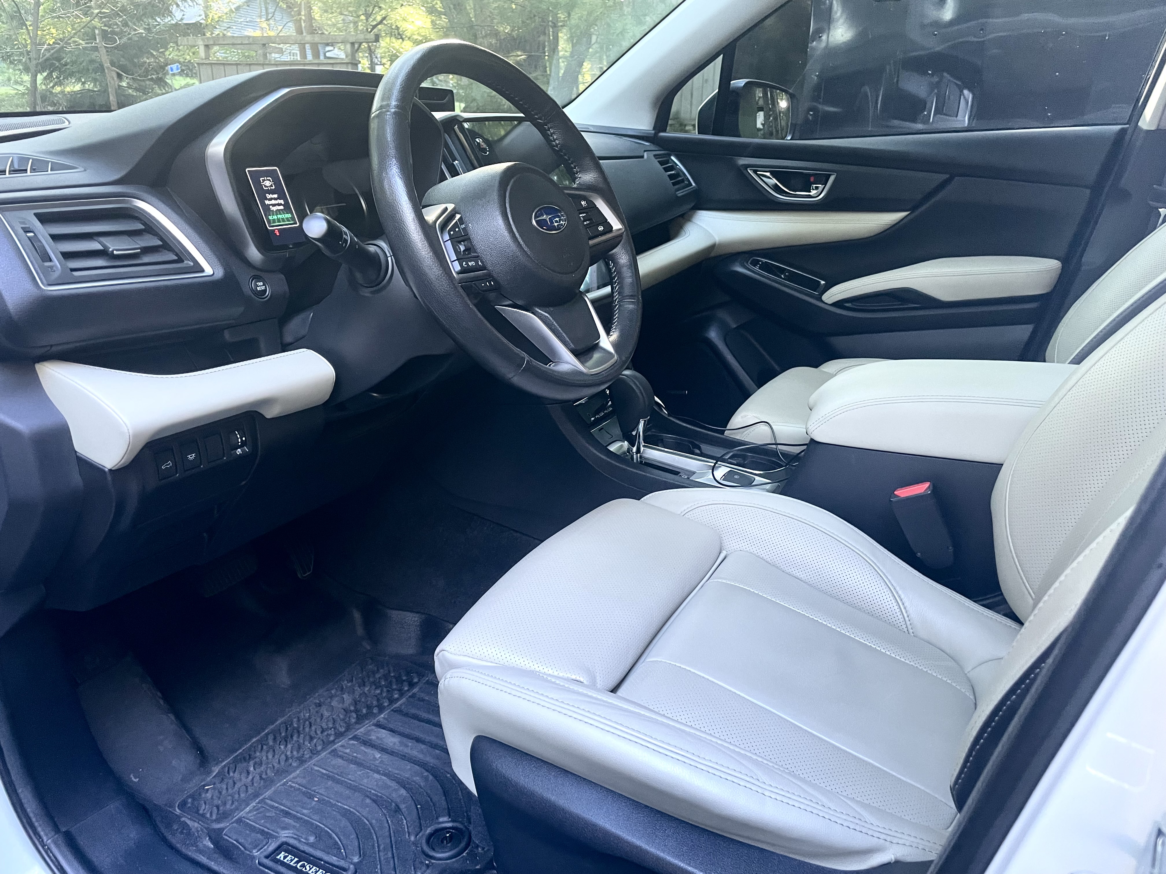 Used 2023 Subaru Ascent Limited w/ Technology Package AWD/4WD image 16