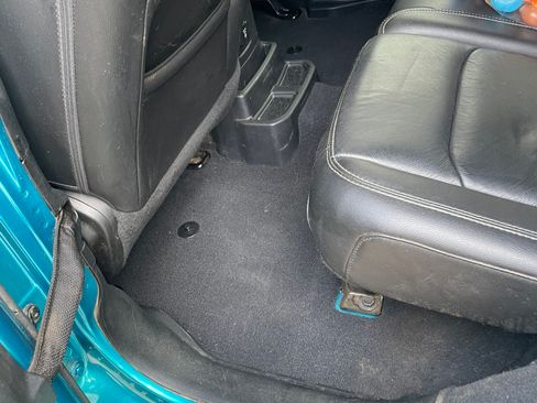 Used 2019 Jeep Wrangler Unlimited Sahara AWD/4WD image 10