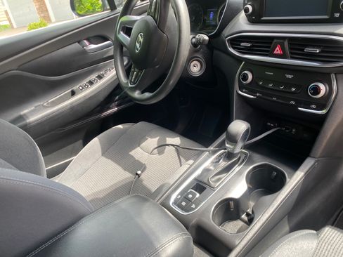 Used 2019 Hyundai Santa Fe SE AWD/4WD image 10