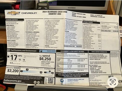 Used 2024 Chevrolet Silverado 1500 High Country w/ Technology Package image 2