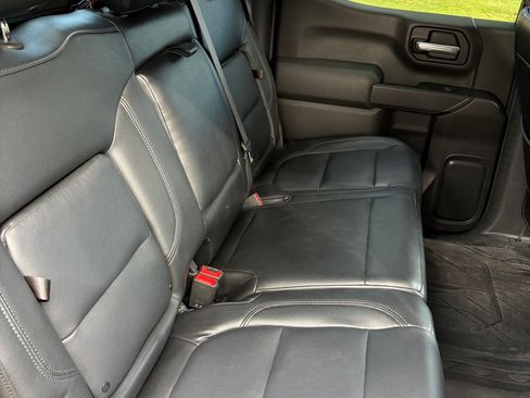 Used 2019 Chevrolet Silverado 1500 LT w/ Texas Edition image 19