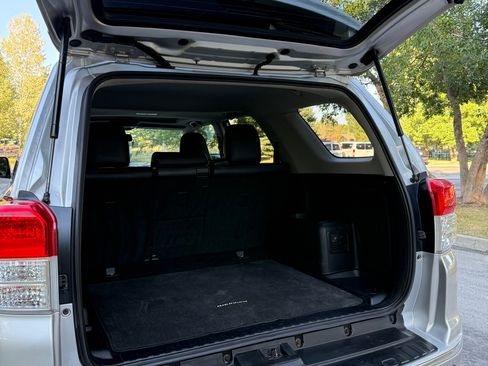 Used 2013 Toyota 4Runner Limited AWD/4WD image 6