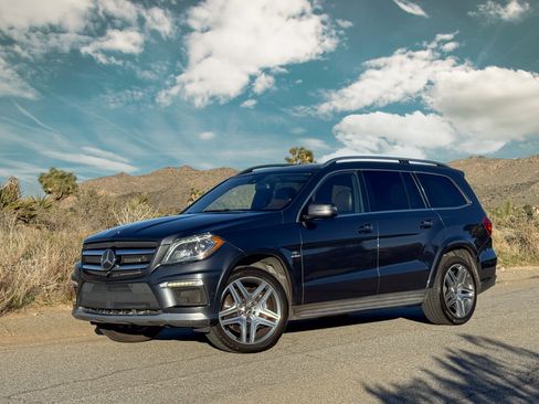 Used 2015 Mercedes-Benz GL 63 AMG 4MATIC image 4