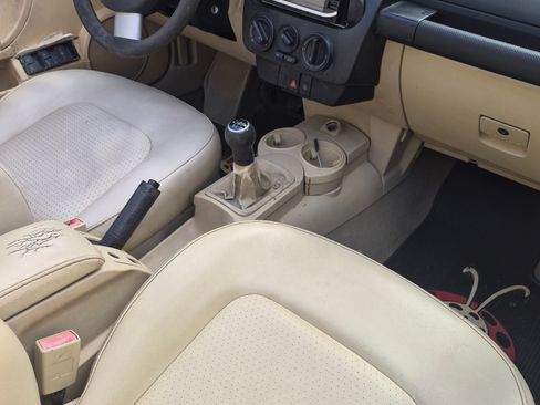 Used 2003 Volkswagen Beetle GLS image 1