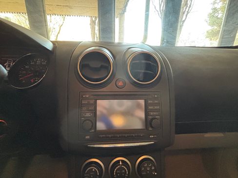 Used 2013 Nissan Rogue SL image 18