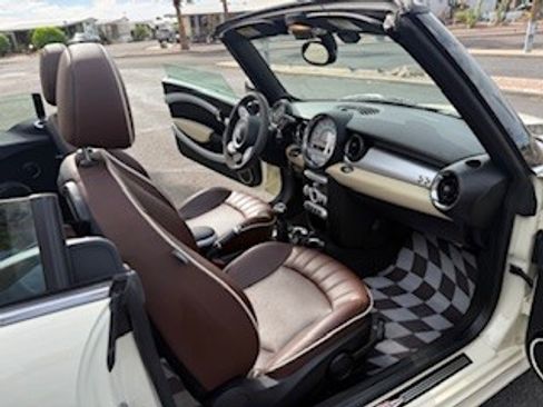 Used 2010 MINI Cooper John Cooper Works image 12