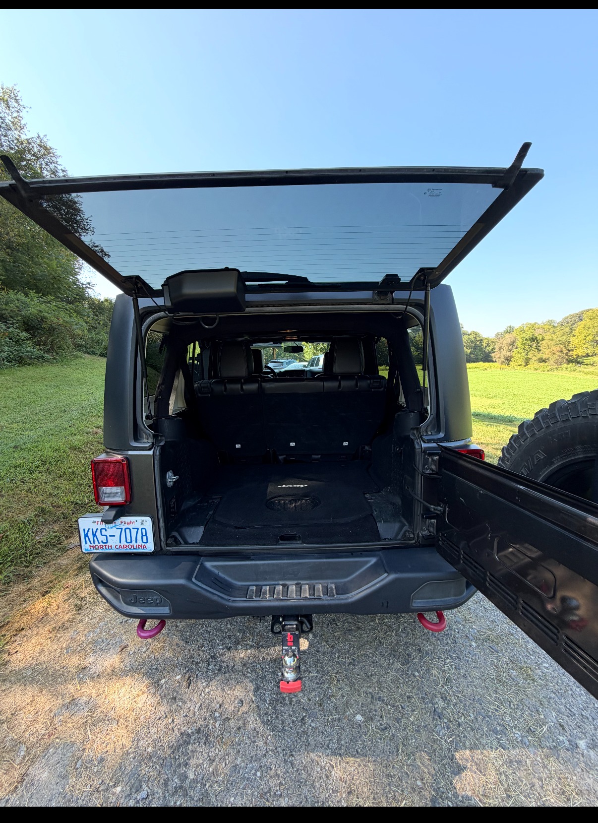 Used 2016 Jeep Wrangler Unlimited Rubicon AWD/4WD image 10