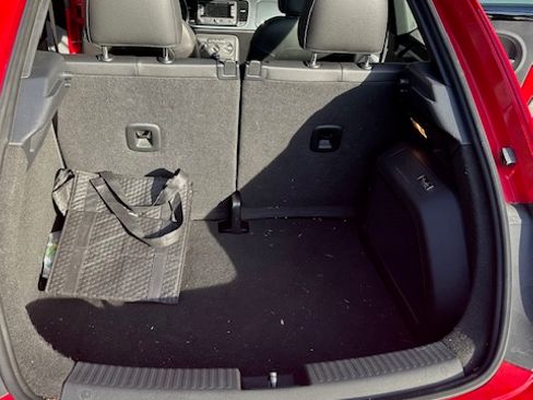 Used 2013 Volkswagen Beetle 2.0T FWD image 18