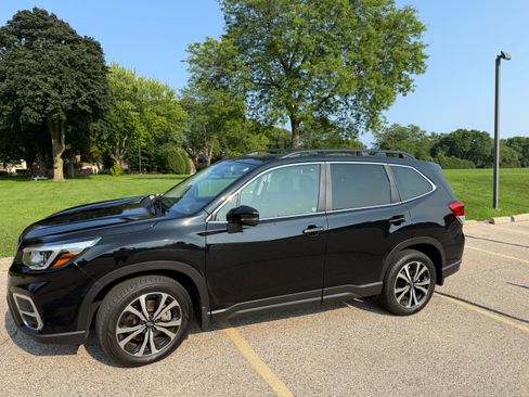 Used 2019 Subaru Forester Limited AWD/4WD image 5