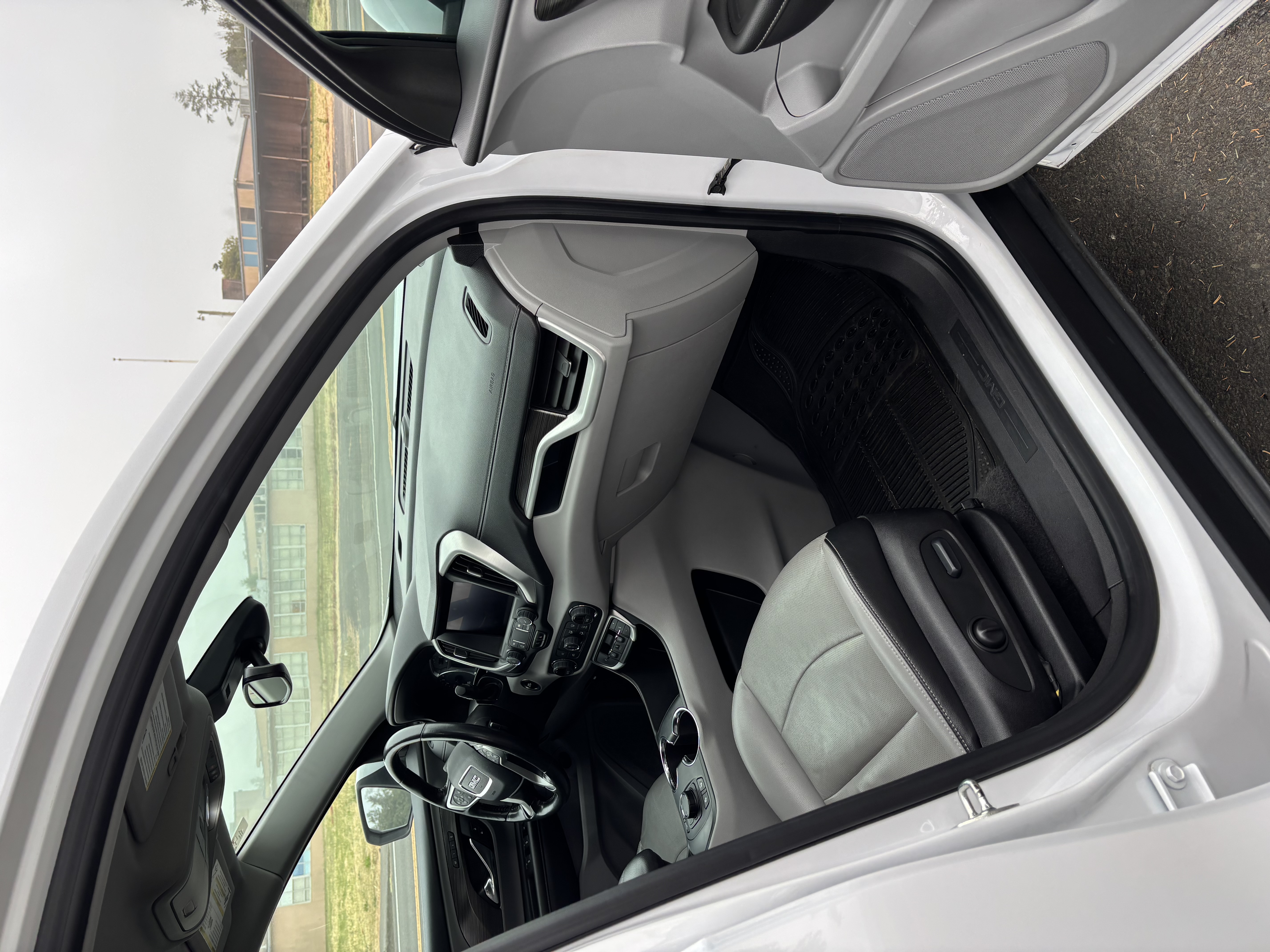 Used 2022 GMC Terrain SLT AWD/4WD image 10