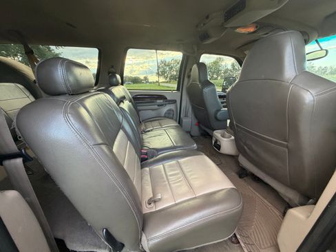 Used 2004 Ford Excursion Eddie Bauer AWD/4WD image 8
