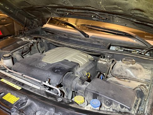 Used 2008 Land Rover Range Rover Supercharged image 10