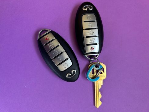 Used 2016 INFINITI QX80 4WD w/ Deluxe Technology Package image 22