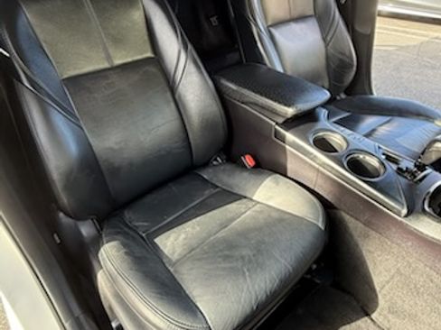 Used 2016 Toyota Avalon XLE image 10