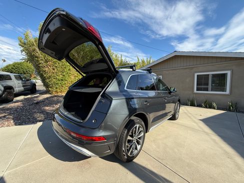 Used 2021 Audi Q5 Prestige w/ Prestige Package AWD/4WD image 24