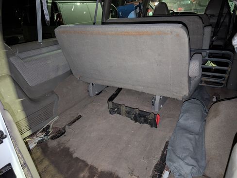 Used 1999 Chevrolet Express 3500 Extended Passenger w/ Preferred Equipment Group image 11