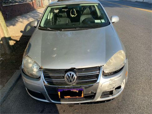 Used 2009 Volkswagen Jetta SE image 1