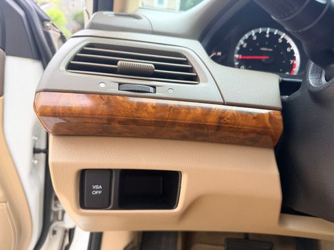 Used 2010 Honda Accord EX-L image 18