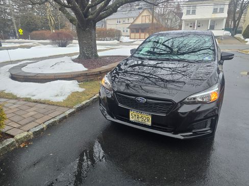 Used 2017 Subaru Impreza 2.0i Sport image 2