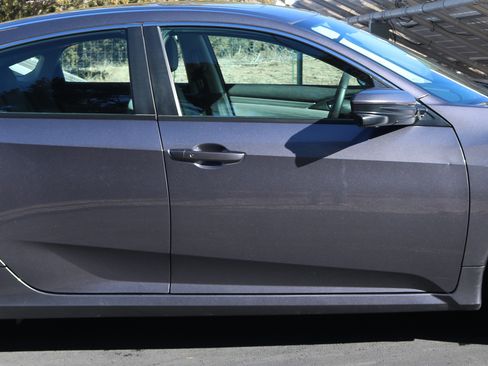 Used 2016 Honda Civic EX image 4