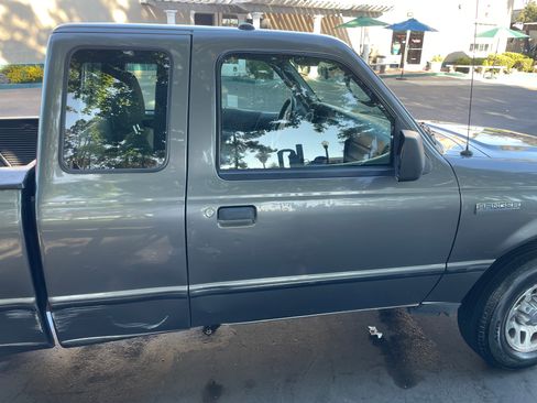 Used 2010 Ford Ranger XLT image 17