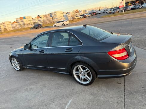 Used 2009 Mercedes-Benz C 350 Sport image 5