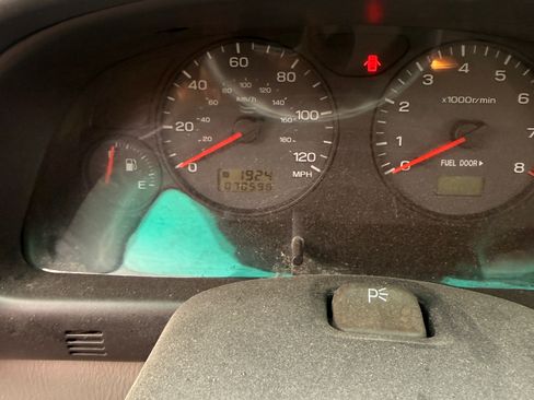Used 2002 Subaru Forester L AWD/4WD image 8