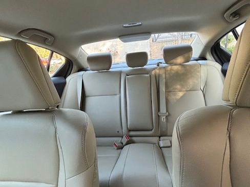 Used 2018 Acura ILX w/ Special Edition Package image 12