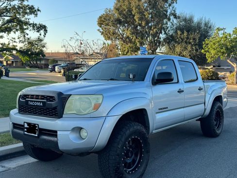 Used 2006 Toyota Tacoma PreRunner image 5