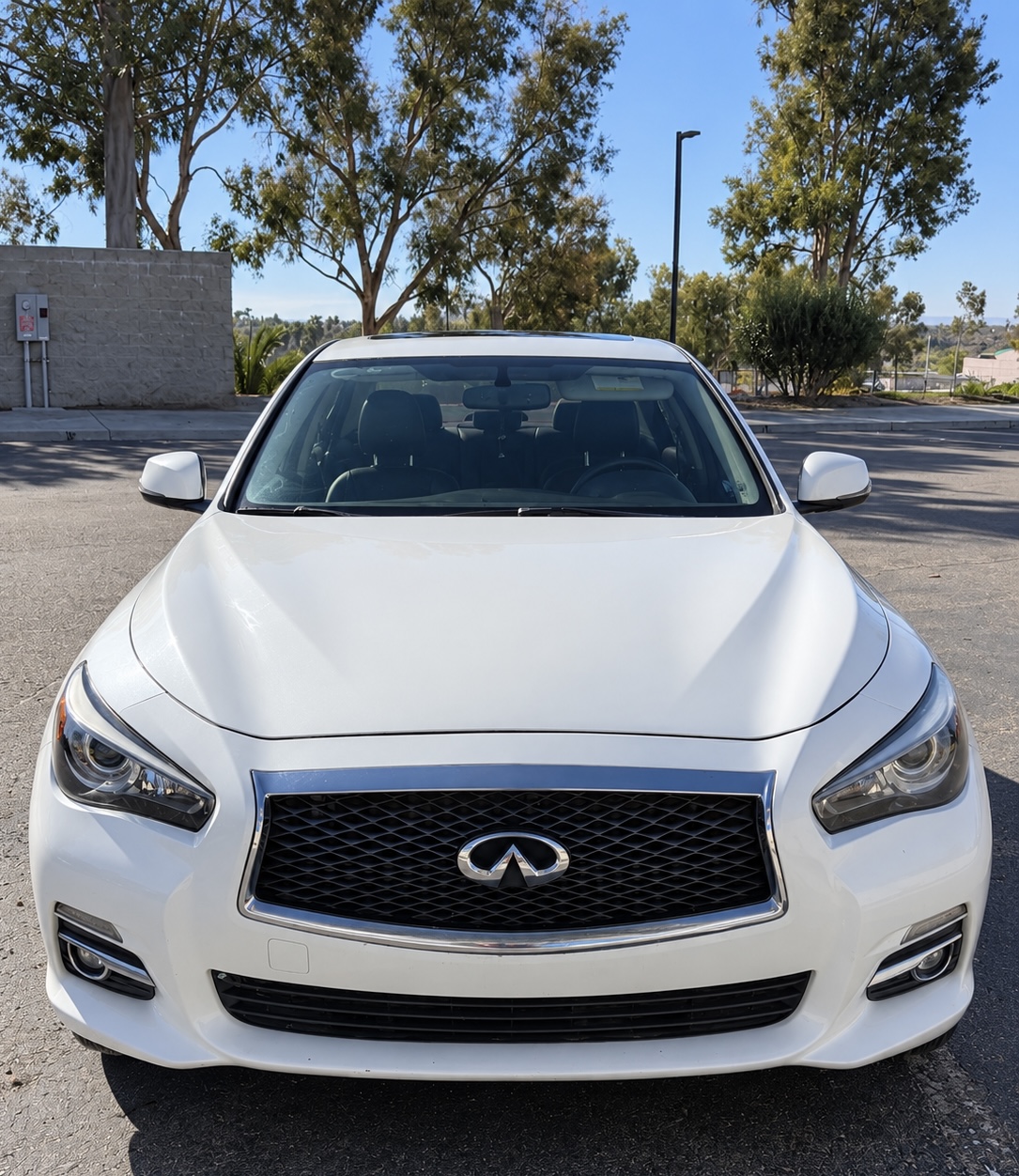 Used 2015 INFINITI Q50 w/ Moonroof Package RWD image 6