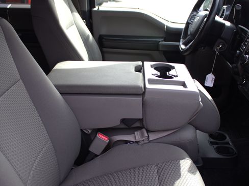 Used 2017 Ford F150 XLT w/ Equipment Group 302A Luxury image 10