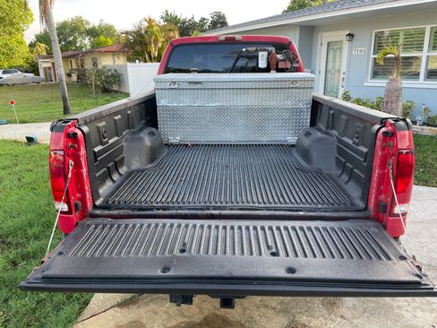 Used 2003 Ford F250 XL image 9