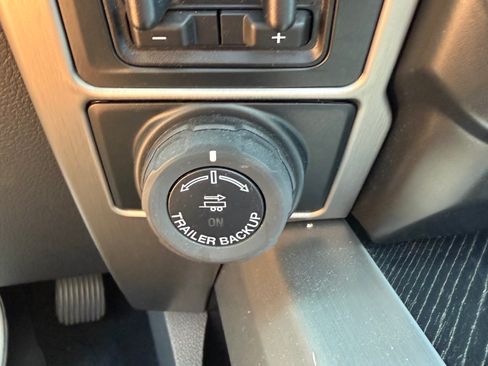 Used 2022 Ford F250 Platinum AWD/4WD image 21