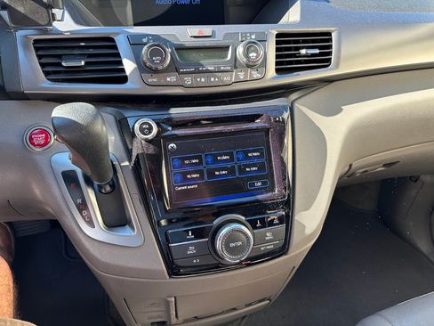 Used 2016 Honda Odyssey EX-L image 12
