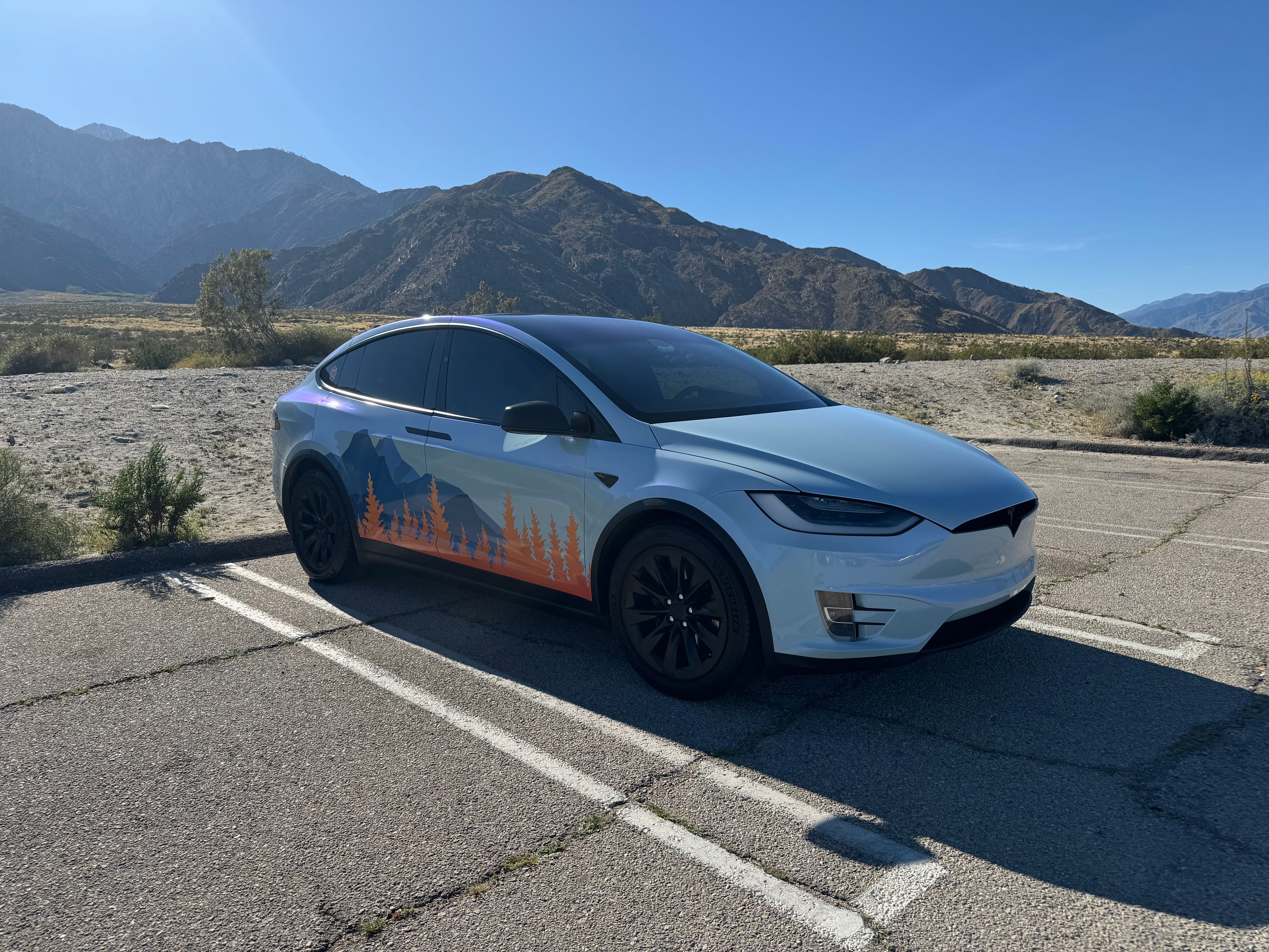 Used 2020 Tesla Model X Long Range AWD/4WD image 2
