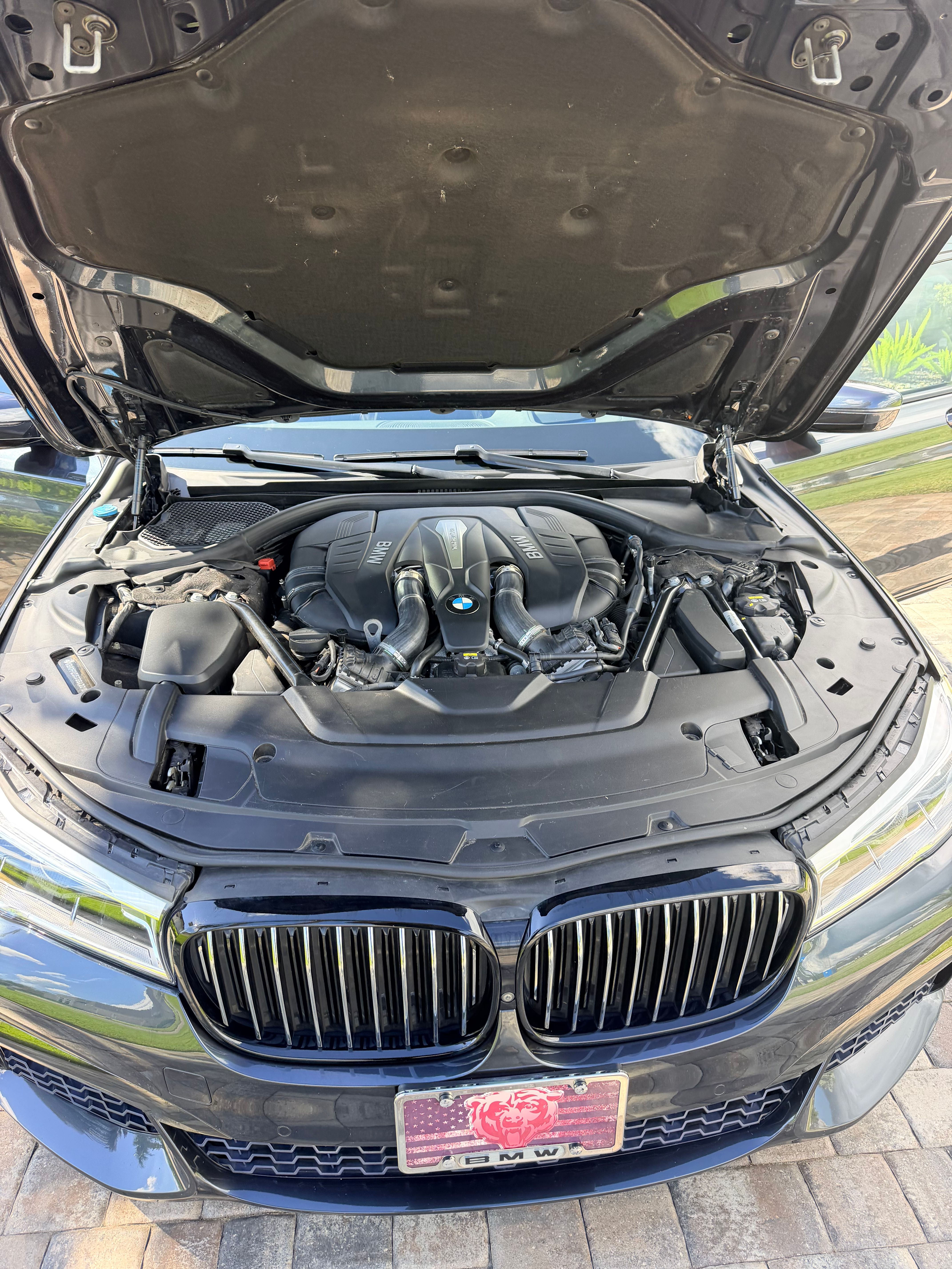 Used 2016 BMW 750i xDrive AWD/4WD image 22